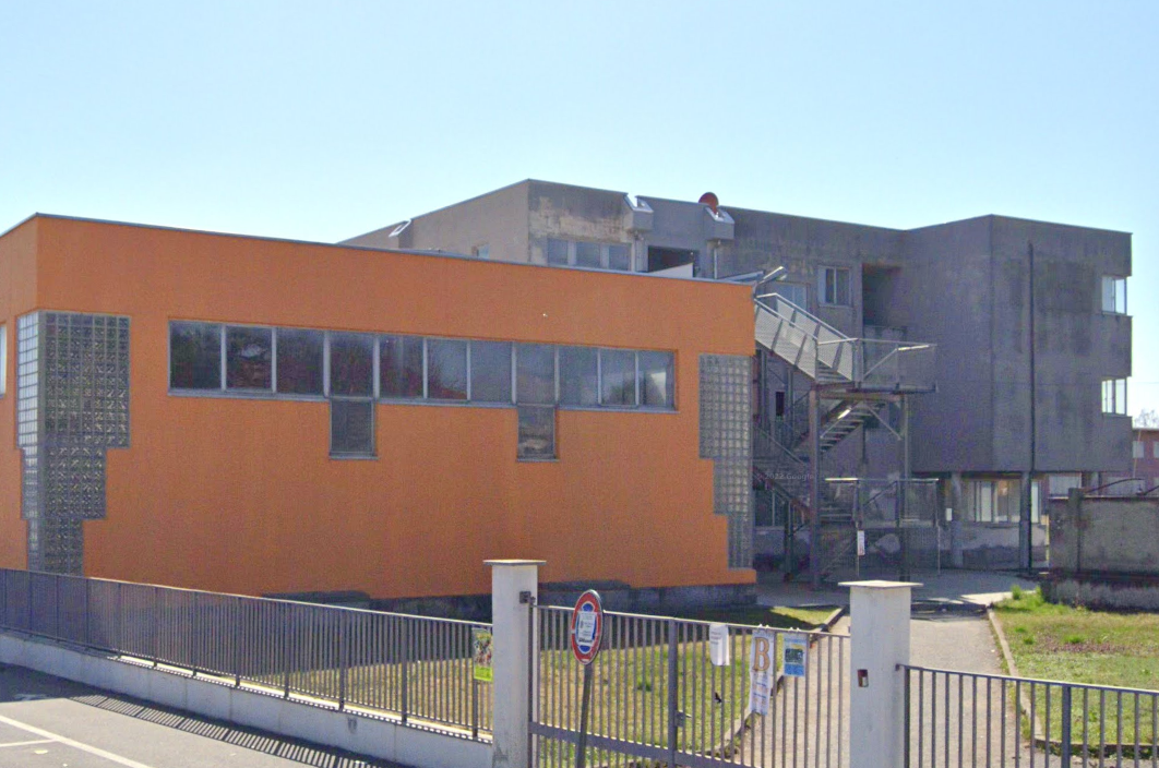 Scuola Media Guido Gozzano di Rivarolo Canavese - Blocco "C" aule e palestra
